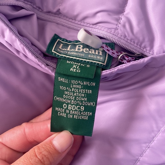 LL bean womens reversible down vest with zippered pockets - Picture 4 of 4